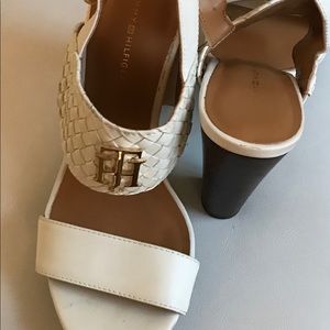 Women sandals